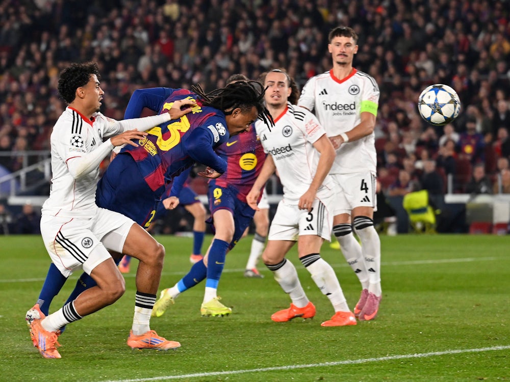 Champions League: Der „Maintenaccio“ bricht erst in Halbzeit zwei