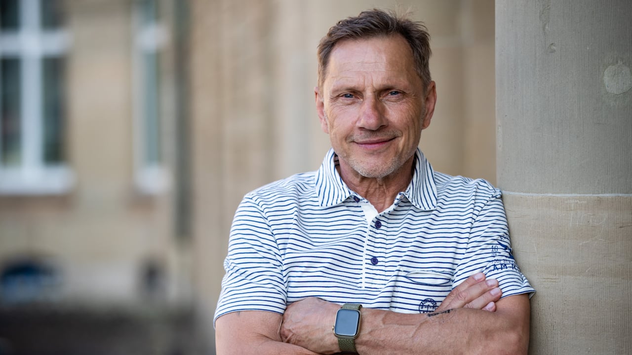 Richy Müller ist wie für Actionfilme gemacht.Der deutsche Schauspieler schnupperte bei einem