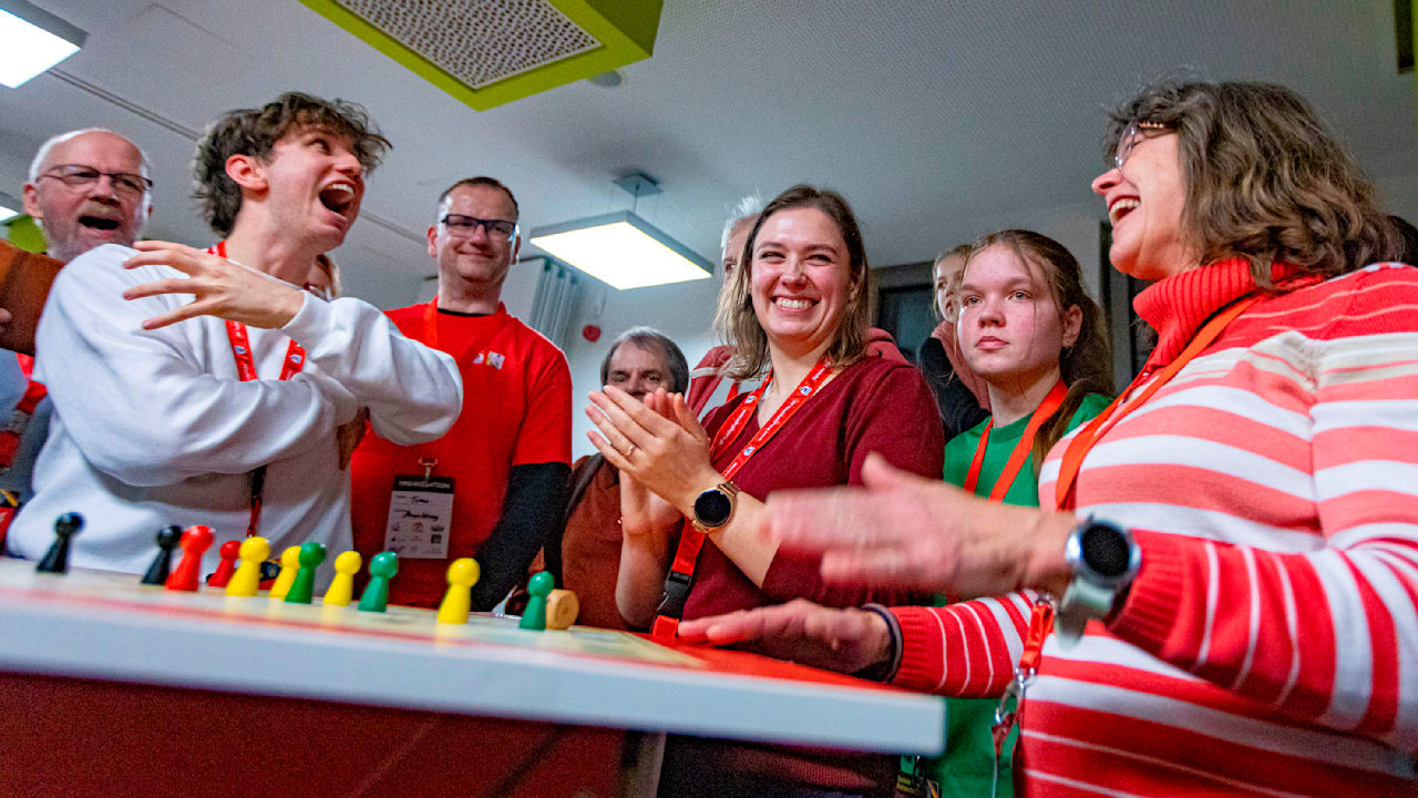 Dohna (Sachsen) – Seit Jahrzehnten erhitzt der Spieleklassiker „Mensch ärgere Dich nicht“