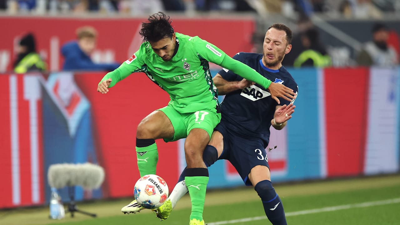 Sie träumen von der Fußball-WM in den USA, Mexiko und Kanada in