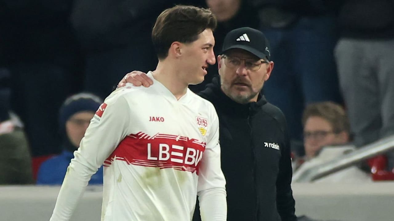 Zwei verschenkte Punkte!Zwar bleibt der VfB Stuttgart auch im dritten Spiel im