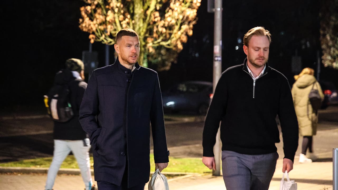 Es war keine lange Nacht für Star-Stürmer Edin Džeko (39). Der Top-Transfer