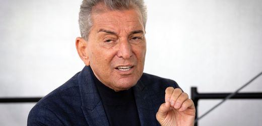 Wutrede bei Neujahrsempfang Michel Friedman spricht sich für AfD-Verbotsverfahren aus »Ausnahmsweise mal