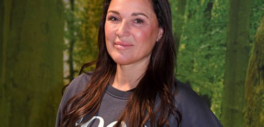 Als Luxusartikel Simone Ballack nimmt die Asche ihres Sohnes mit ins Dschungelcamp