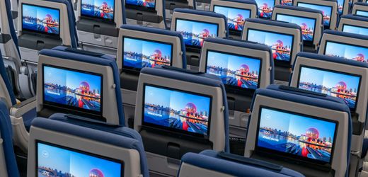 Streit über WLAN an Bord Elon Musk und Ryanair‑Chef bezeichnen sich gegenseitig