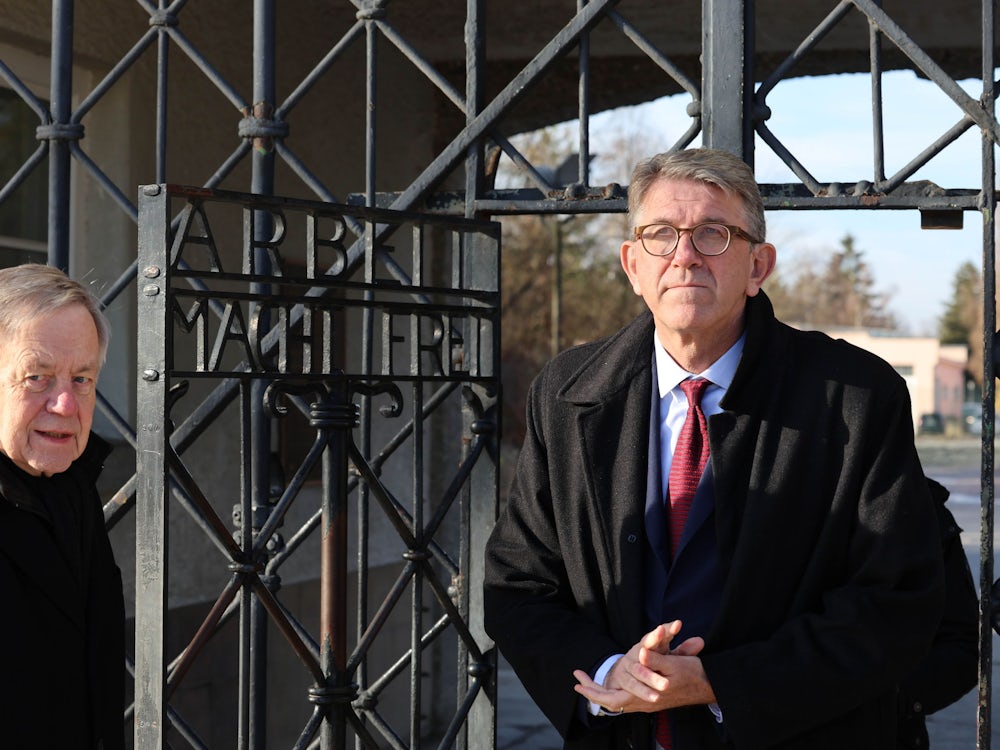 Gedenkstätten: Wolfram Weimer fordert härteres Vorgehen gegen KI-Bilder vom Holocaust