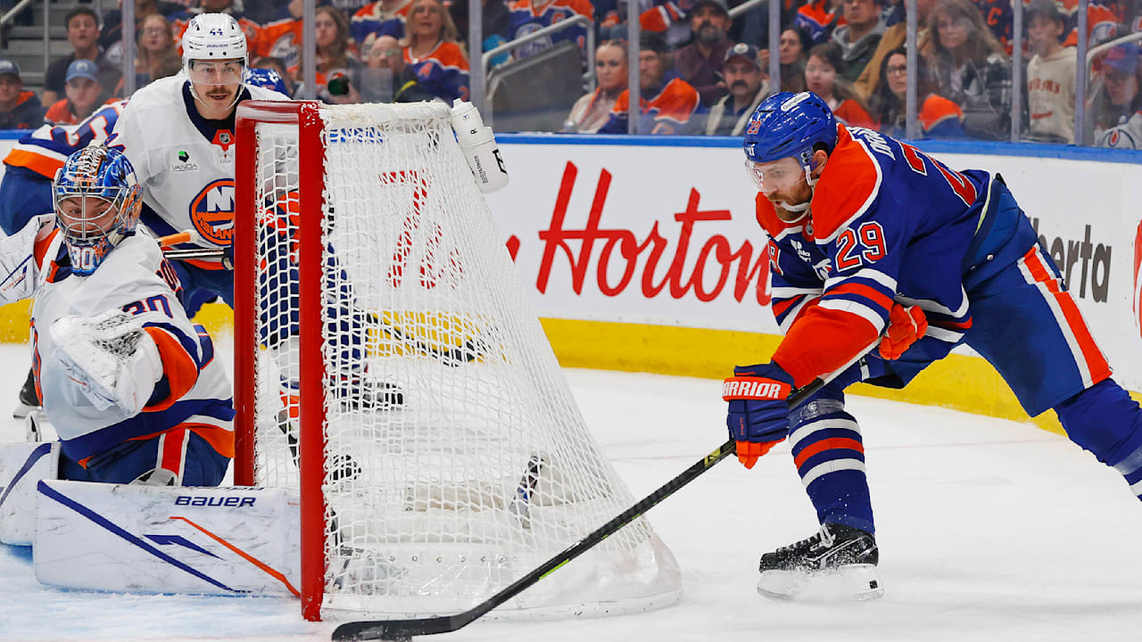Völlig überraschend ist Eishockey-Superstar Leon Draisaitl (30, Edmonton Oilers) nach Deutschland geflogen.
