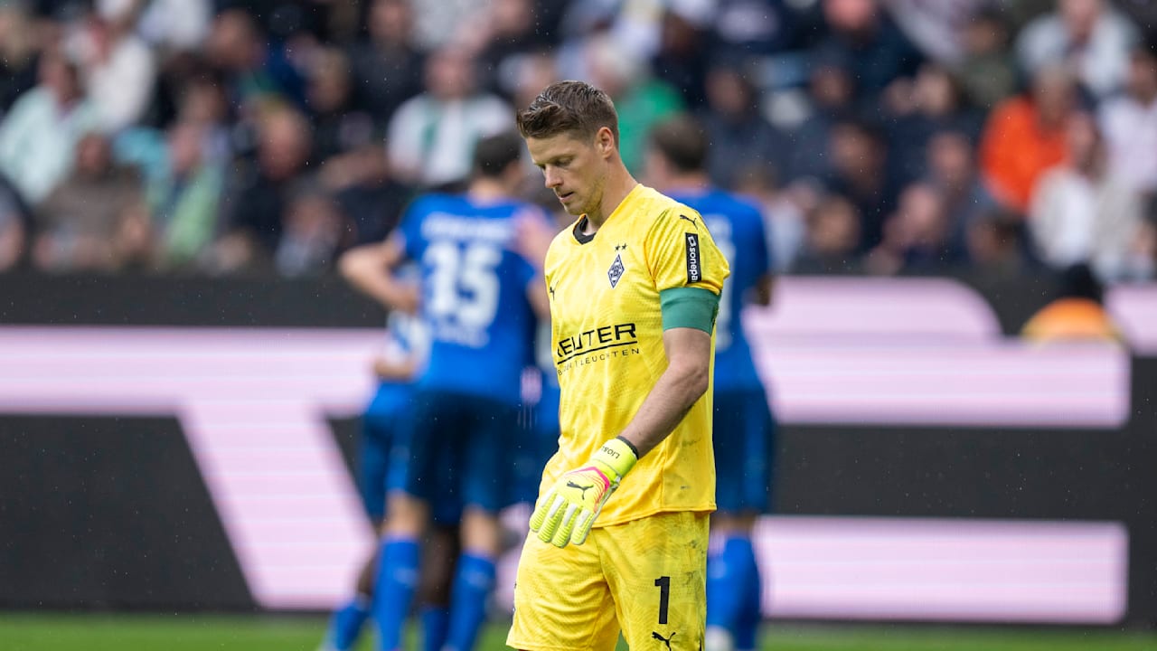 Mittwoch bei der deutlichen 1:5-Niederlage bei der TSG Hoffenheim saß überraschend U23-Keeper