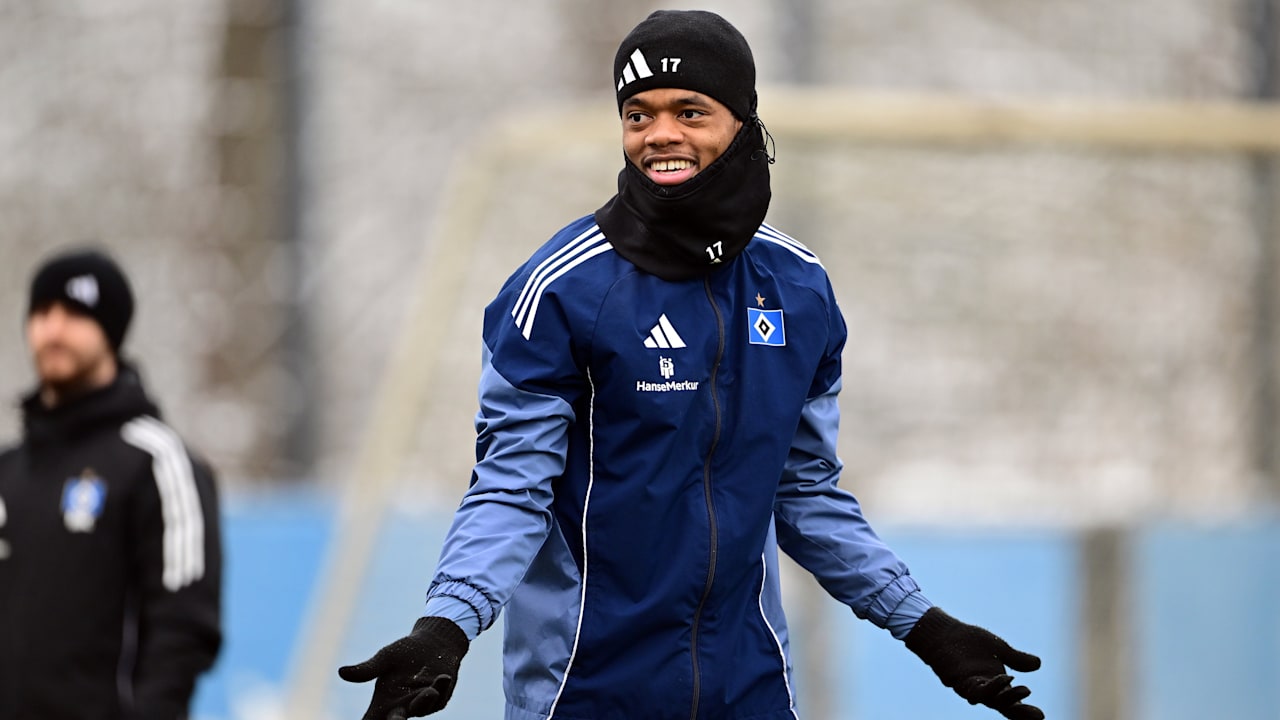 Seit Ende September fehlte Abwehrstar Warmed Omari (25) dem HSV mit einem