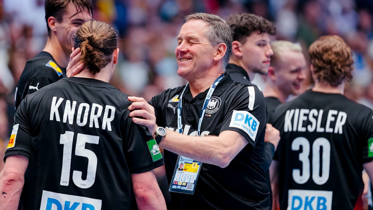 Handball-Deutschland atmet auf! Durch das 34:32 gegen Spanien zieht das DHB-Team bei