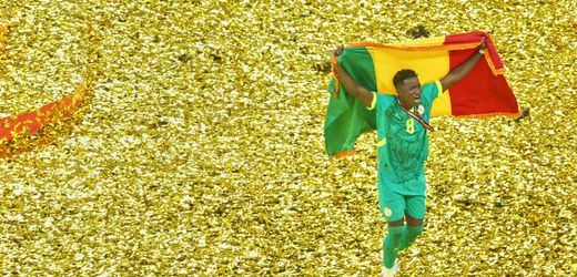 Finalsieg gegen Marokko Fast wird das Spiel abgebrochen – dann gewinnt Senegal