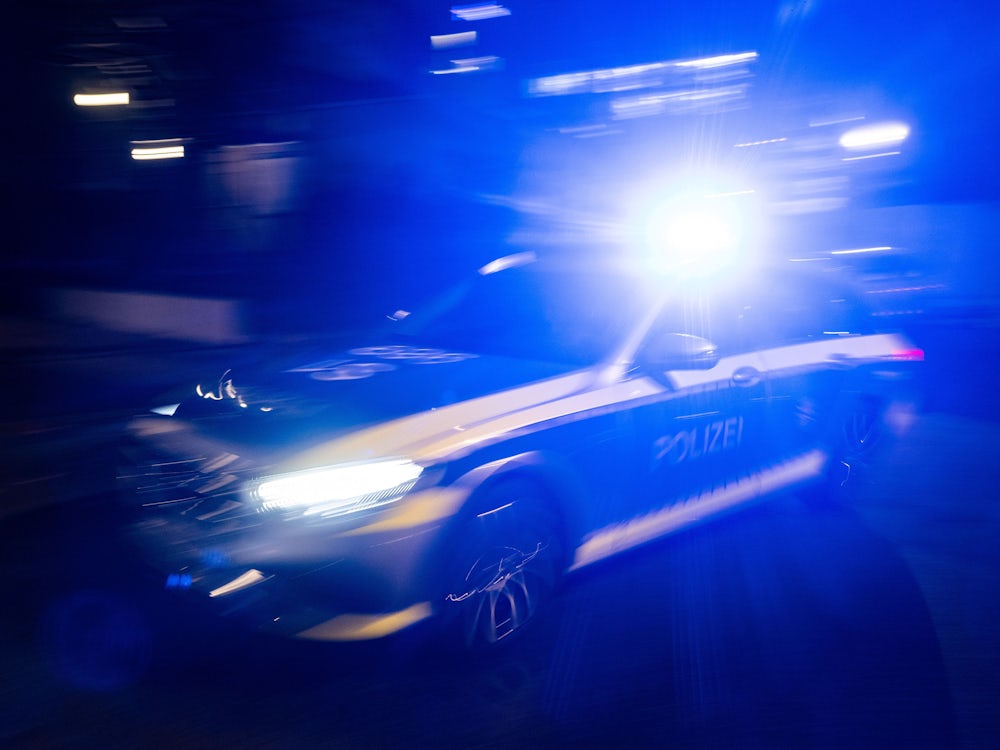 Überfall in Ottobrunn: Zwei maskierte Männer wollen Wettbüro berauben