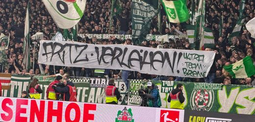 Frankfurt mit Last-Minute-Ausgleich in Bremen Spektakel auf dem Rasen, Fan-Spott auf den