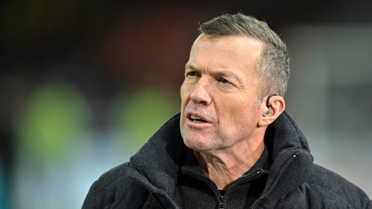 In der Bundesliga sind die Bayern Tabellenführer mit elf Punkten Vorsprung auf
