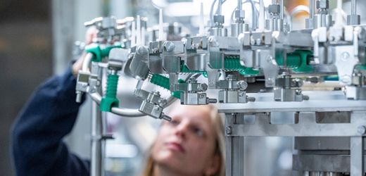 Wirtschaftliche Erholung Deutsche Industrie freut sich über gute Auftragslage Trotz aller politischen