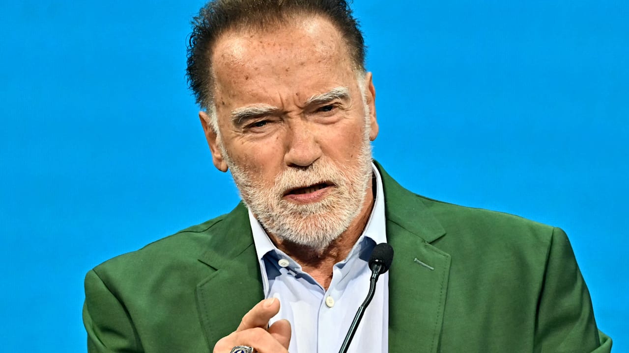 Berlin – Er hat Hollywood erobert, Kalifornien regiert und Generationen motiviert. Jetzt