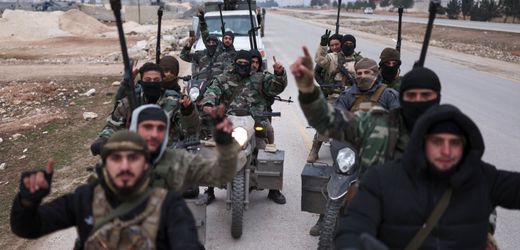 Kampf gegen Kurdenverbände Syriens neue Herrscher melden Geländegewinne rund um Aleppo Trotz