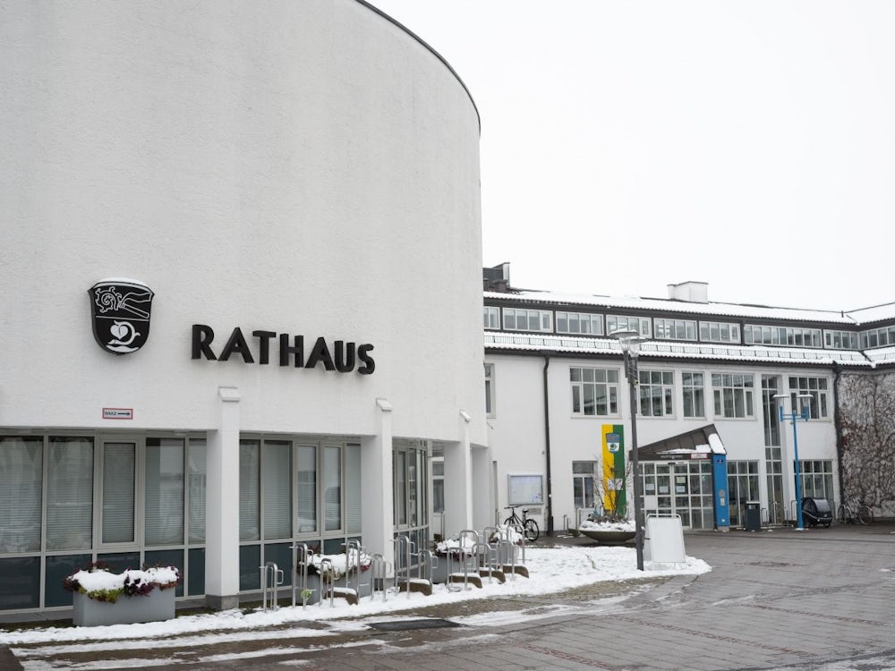 Bürgermeisterwahl: Vier Männer und zwei Frauen wollen das Unterhachinger Rathaus führen
