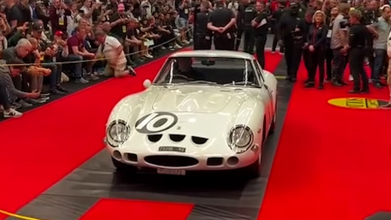 Albino-Ferrari versteigert: Dieses Auto sprengt alle Rekorde!Mehr zum Video anzeigen Dieser Ferrari