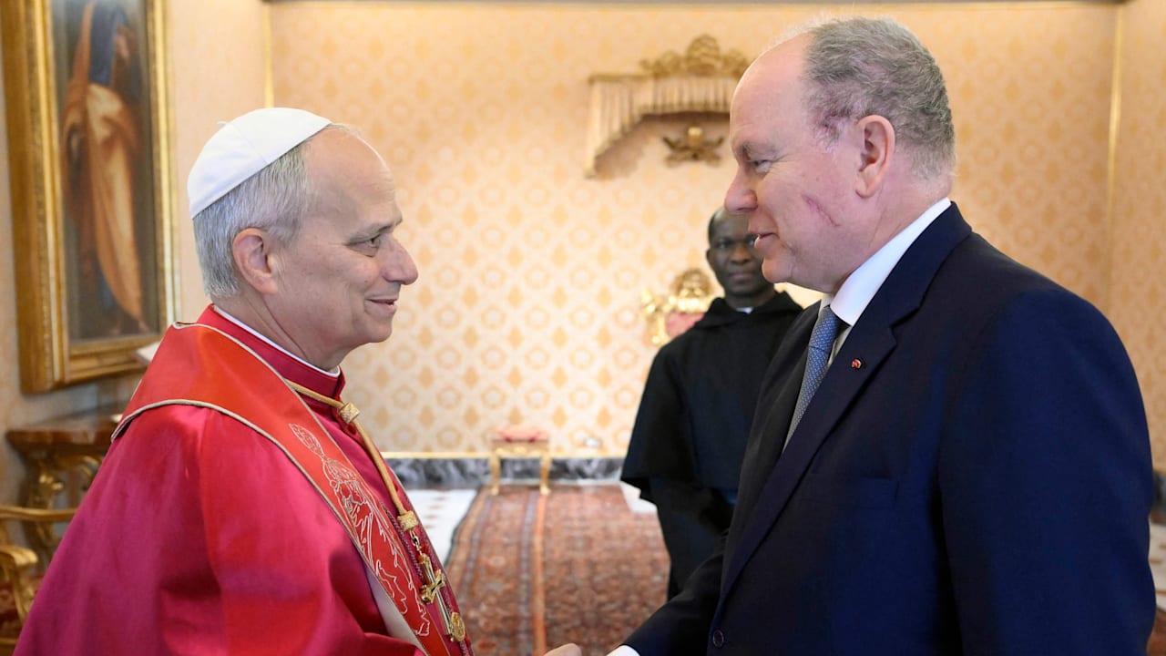 Monaco / Vatikanstadt – Sorge umFürst Albert II. von Monaco (67). Der