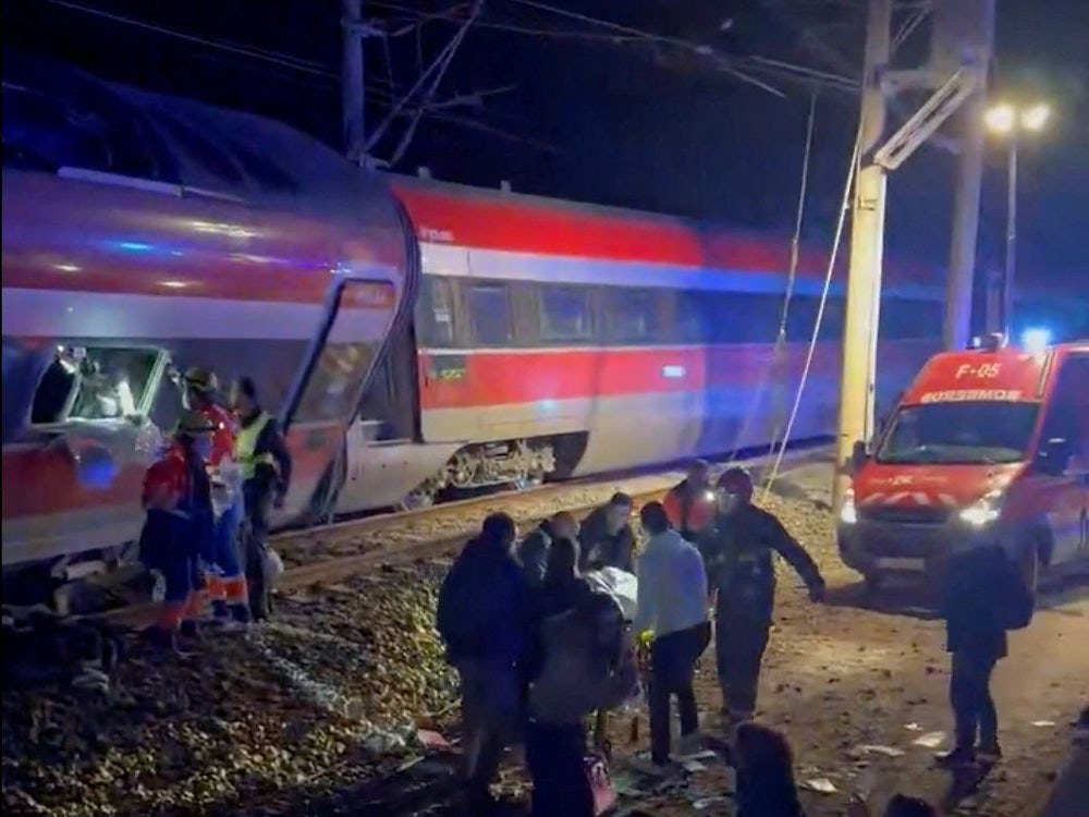 Spanien: Mehrere Tote und etwa 100 Verletzte bei Zugunglück