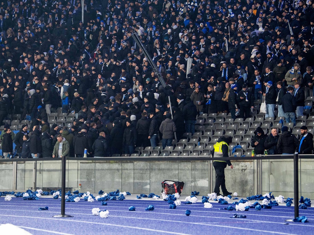 Hertha BSC: 50 Verletzte nach Ausschreitungen zwischen Fans und Polizei