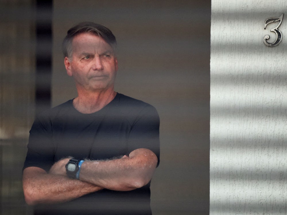 Literalität: Jair Bolsonaro darf sich Haftzeit „weglesen“