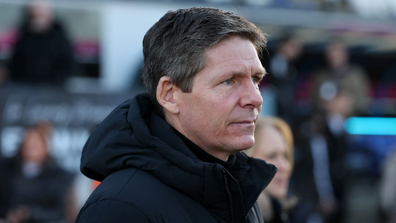 ER hat sich auf der Insel einen Namen gemacht!Ex-Frankfurt-Trainer Oliver Glasner (51)
