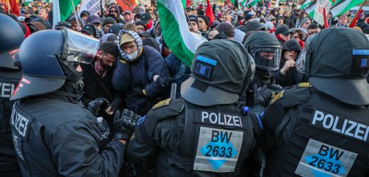 Antipalästina gegen Antiisrael Linke Szene streitet bei Großdemo in Leipzig über Nahost