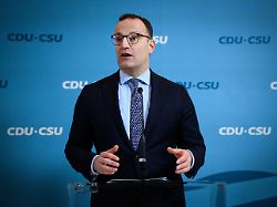 PolitikRegelung soll Politiker schützenSpahn fordert Abschaffung des Beleidigungsparagrafen17.01.2026, 13:35 Uhr Artikel anhören(03:04