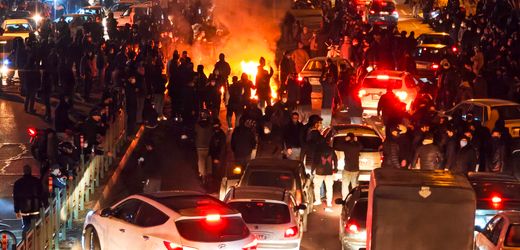 Proteste brutal niedergeschlagen Trauen sich die Menschen in Iran nach dem Massaker