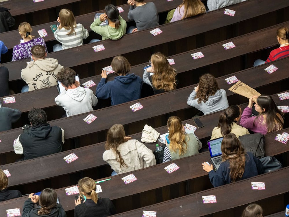 Studieren in Bayern: Exmatrikulation als „scharfes Schwert“ – neuer Strafenkatalog an bayerischen Hochschulen geplant
