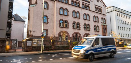 Möglicher Sorgerechtsstreit Vermisster Achtjähriger lebte nicht bei seiner Familie Zwei Tage nach