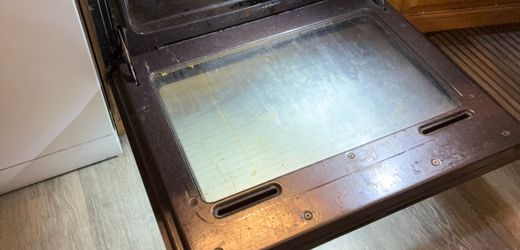 Vorfall in Bayern Kind soll Thermometer in den Backofen gelegt und damit
