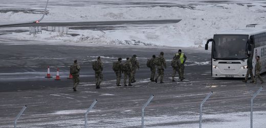 Militäreinsatz zwischen Schnee und Eis Kommandochef beschreibt Bedingungen auf Grönland als »sehr,