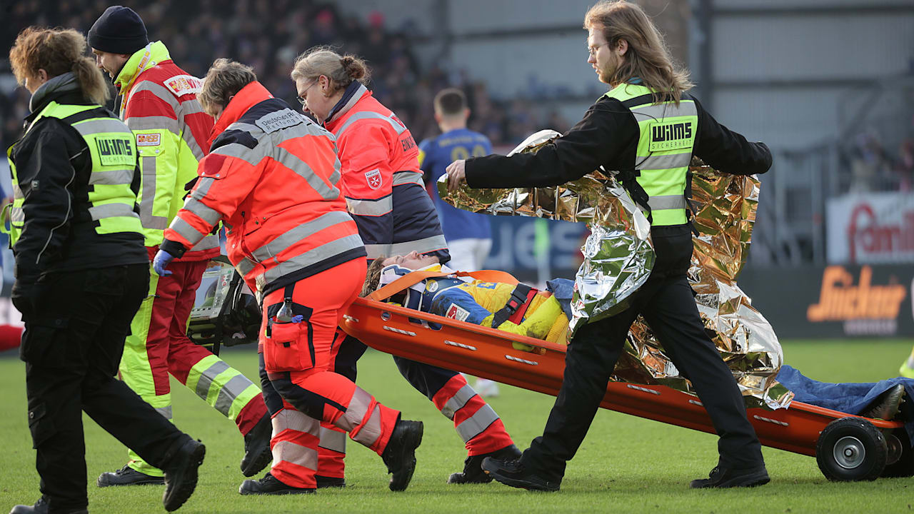 Gelungener Start für Kiel ins neue Jahr. Gegen Aufstiegskandidat Paderborn holt Holstein