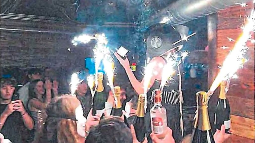 Die Ermittler im Fall des Todes-Dramas in der Schweizer Bar „Le Constel­lation“