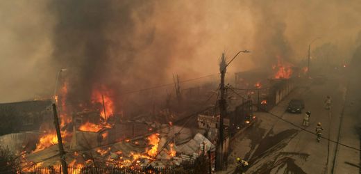 50.000 Anwohner betroffen Chile ruft Katastrophenfall wegen Waldbränden aus Heftige Brände haben