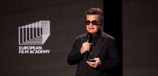 Aufstand gegen Regime in Teheran Regisseur Jafar Panahi ruft zu Solidarität mit