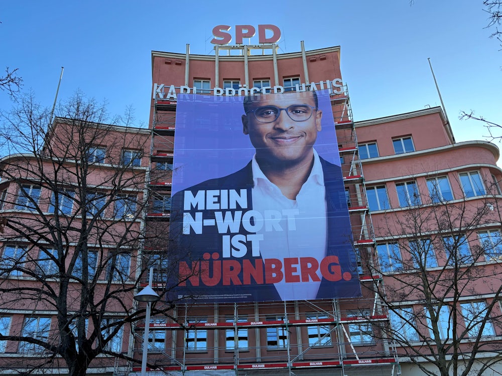 Kommunalwahlkampf in Nürnberg: Heftige Vorwürfe gegen den schwarzen SPD-OB-Kandidaten