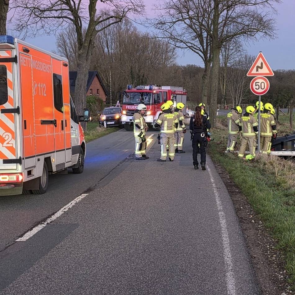Bei einem Unfall in Uedem ist eine 36 Jahre alte Autofahrerin am