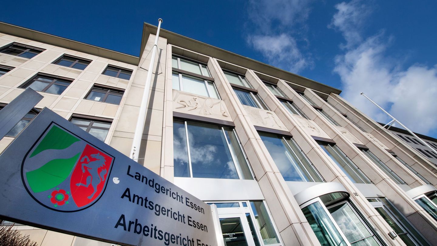 Mordurteil: Mutter mit Axt erschlagen: 19-Jähriger verurteilt