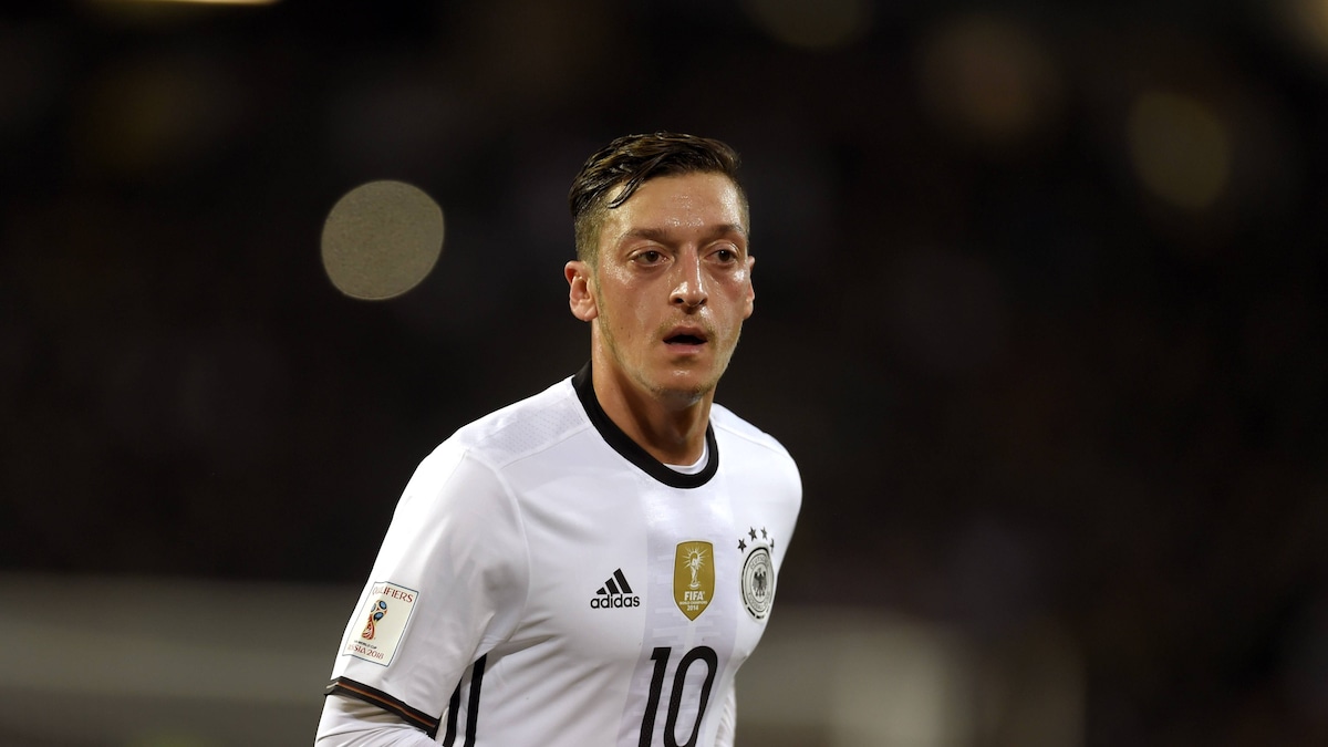 Mesut Özil se ontwikkeling laat oud-DFB-man diep verslae.