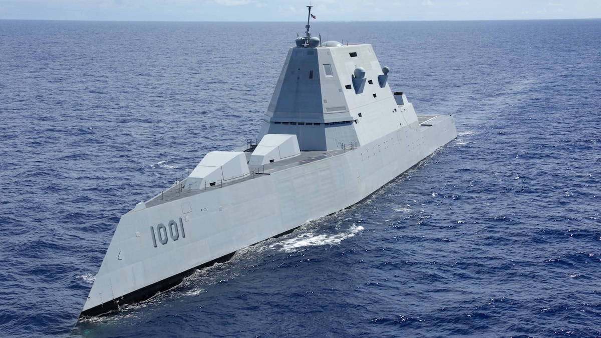 8 Milliarden Dollar teures Stealth-„Schlachtschiff“ der US-Marine verlässt den Hafen mit Hyperschallwaffen