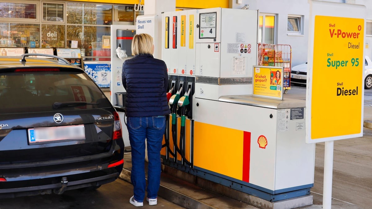Petrolstasie-werker kla oor woedende kliënte: Tien verskonings daagliks.