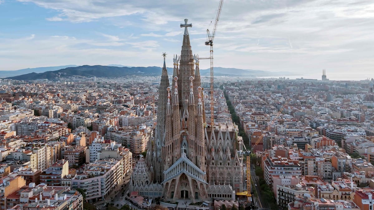 Lego onthul grootste stel ooit: Sagrada Família vanaf November Lego onthul grootste stel ooit: Sagrada Família