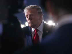 Unterzeichnung in Europa?: Angriff abgesagt – Trump deutet Verhandlungserfolg mit dem Iran an