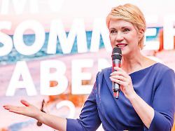 Grüne in Umfrage im Landtag: Schwesig-Aufwind macht Rot-Rot-Grün im Norden wieder möglich