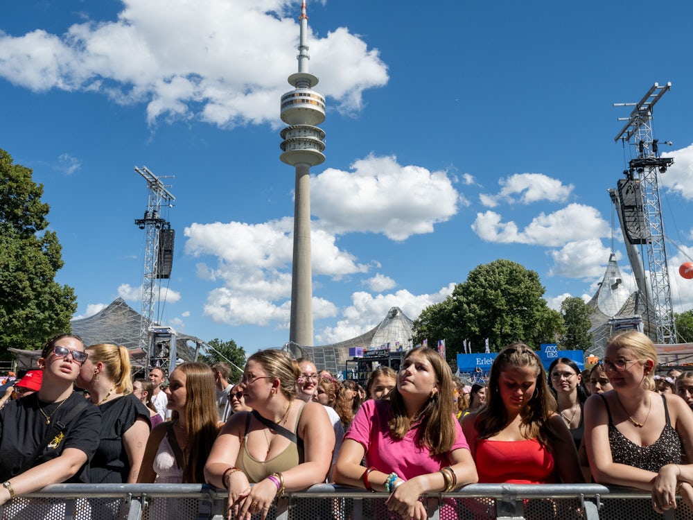 Münchner Olympiapark: So ist der Start des Superbloom-Festivals