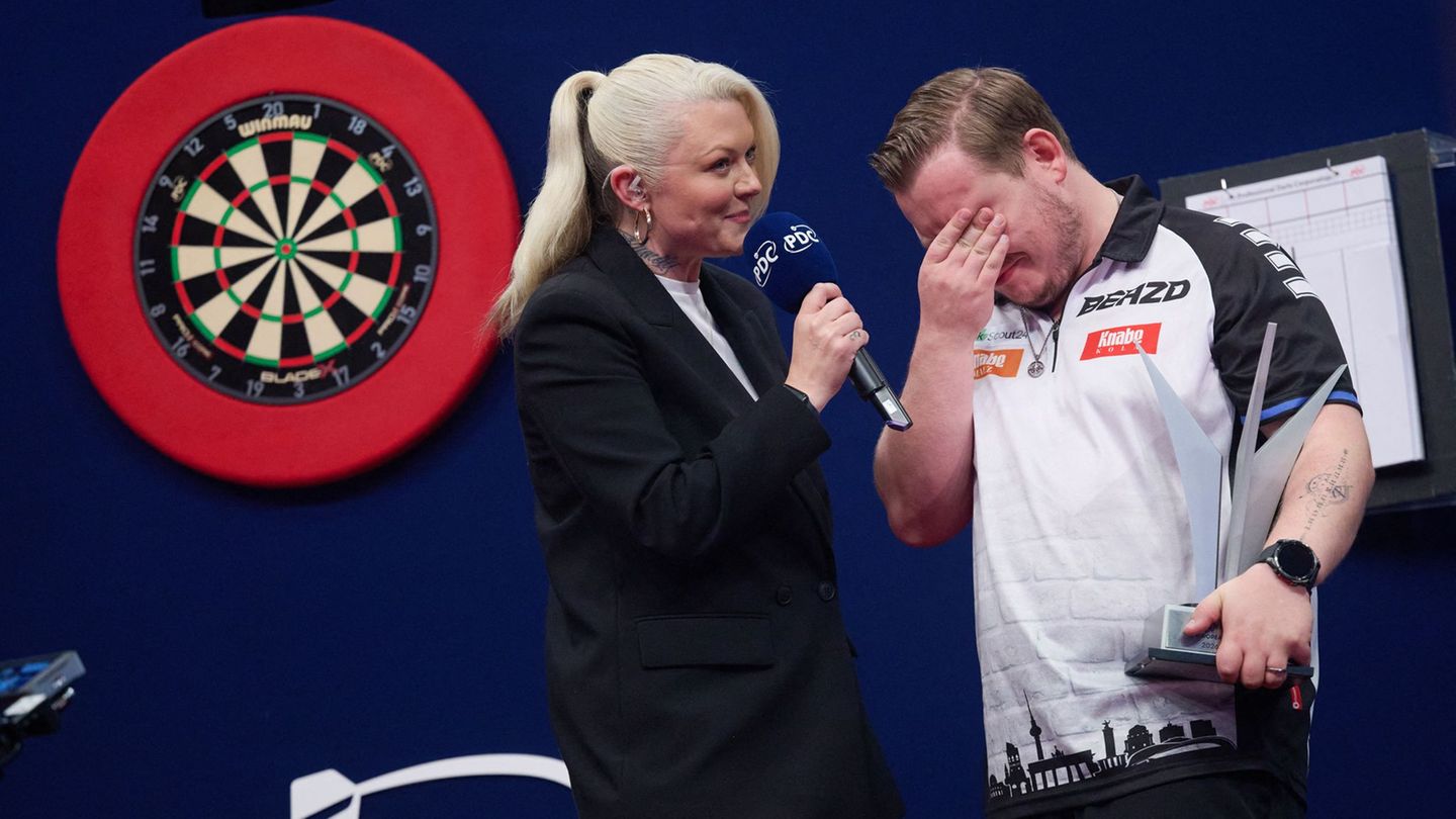 EM-Finale verloren: Schindler schluchzt: Stolz nach deutscher Darts-Premiere